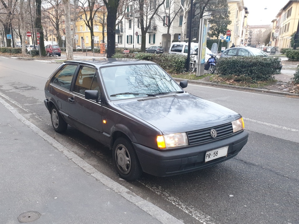 1771_1991_volkswagen_polo_coup_10_cl_li_fileminimizer.jpg