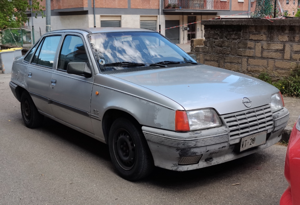 kadett2.jpg