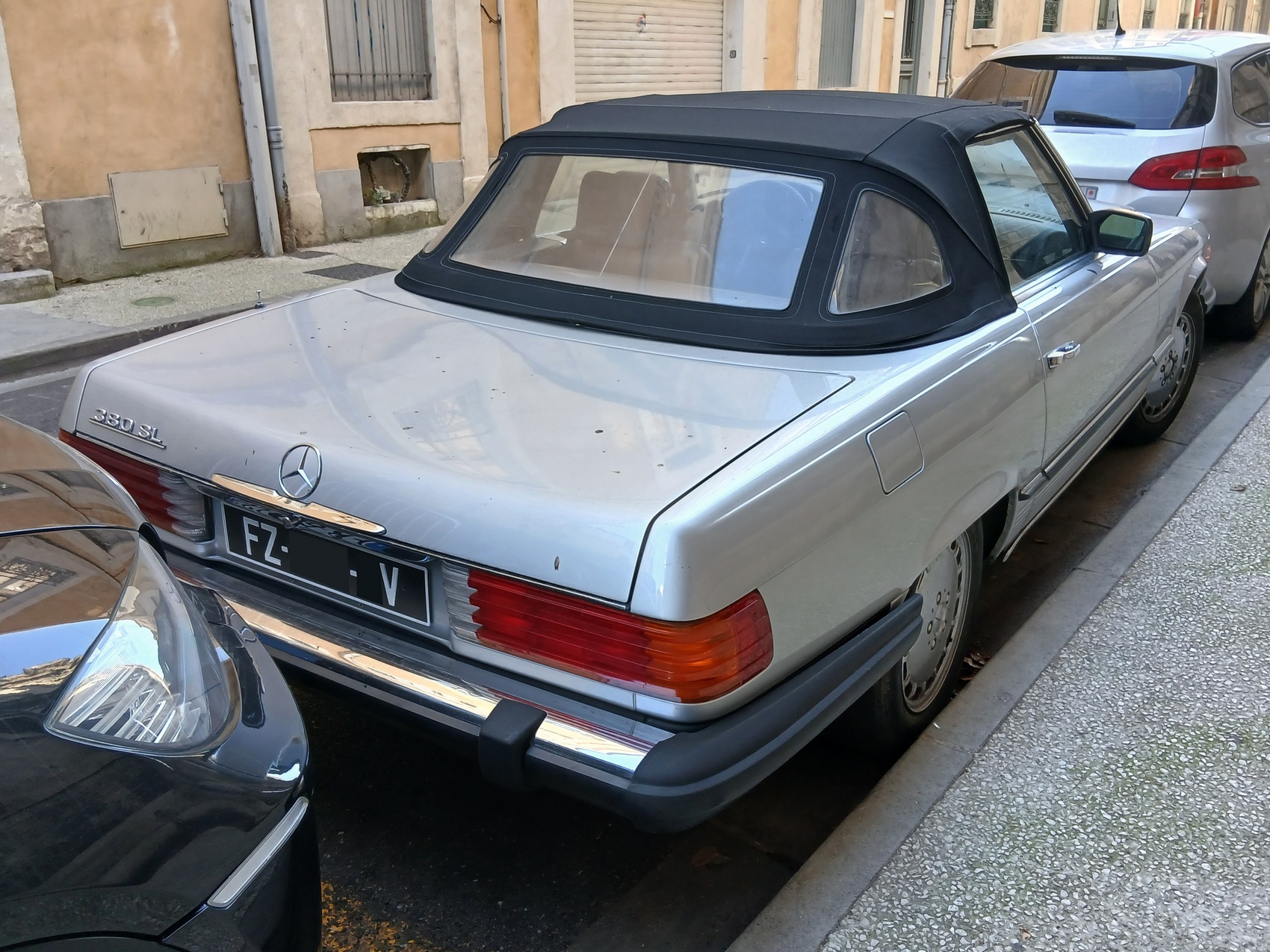 mercedes_r107_380sl_f_fzv_f01_cr3.jpg