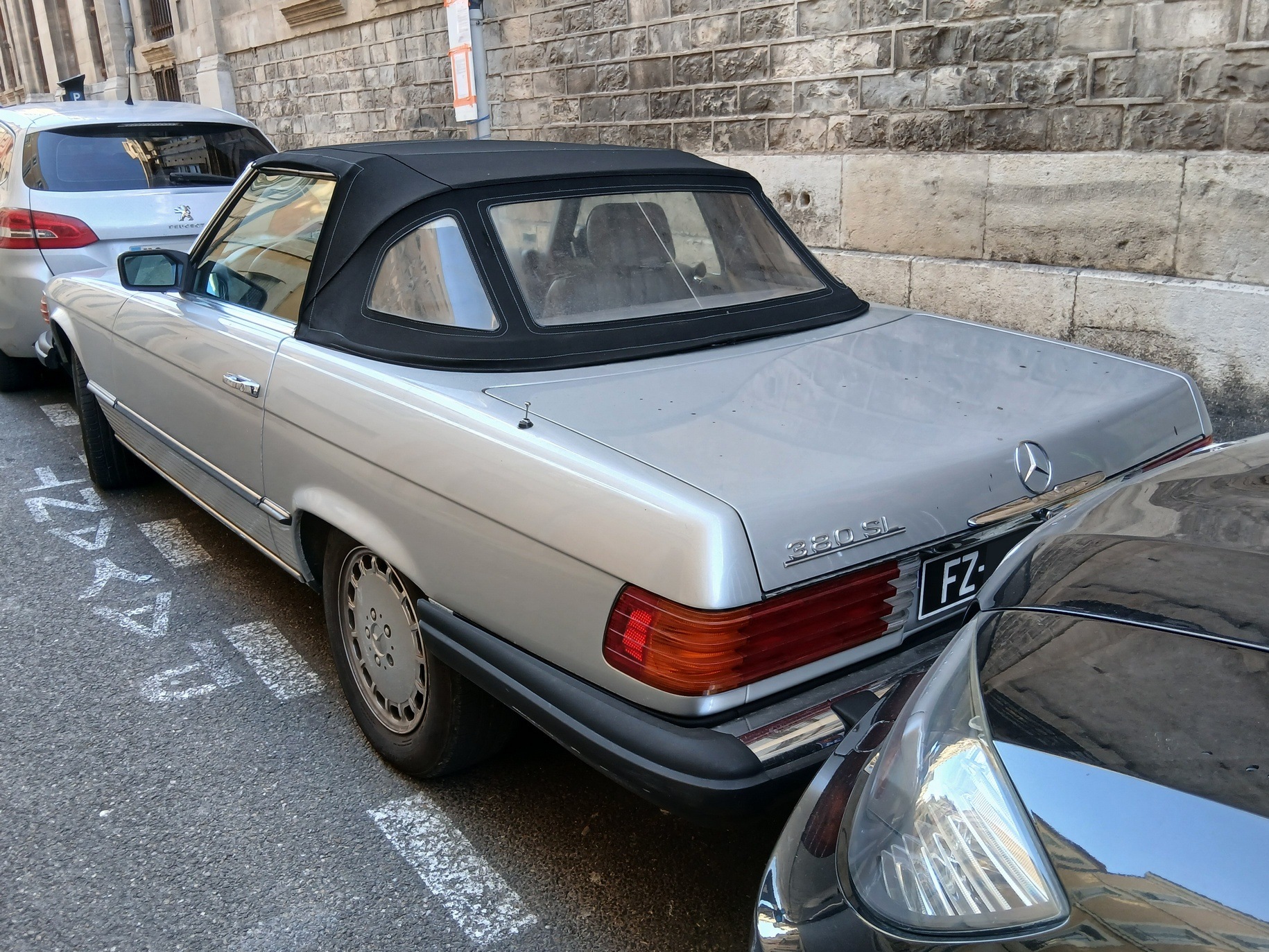mercedes_r107_380sl_f_fzv_f02_cr3.jpg