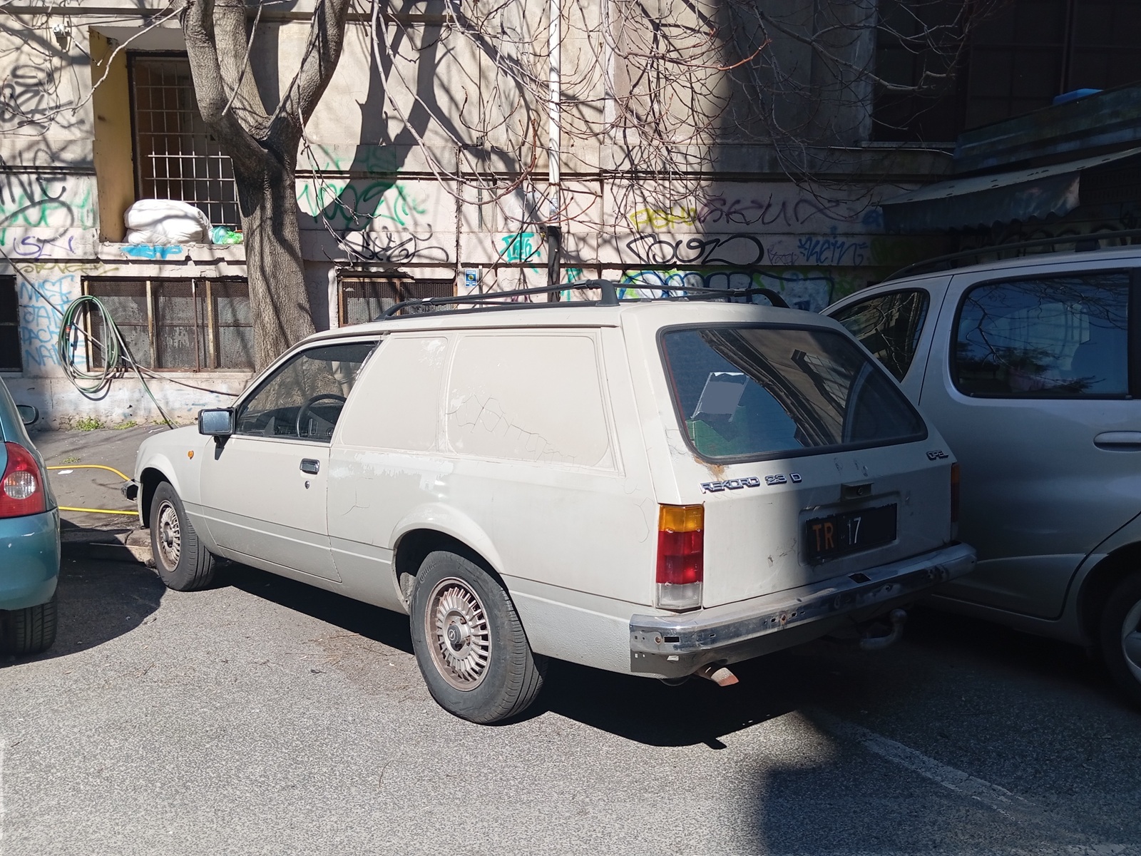 opel_rekord_23_d_furgone_82_1.jpg