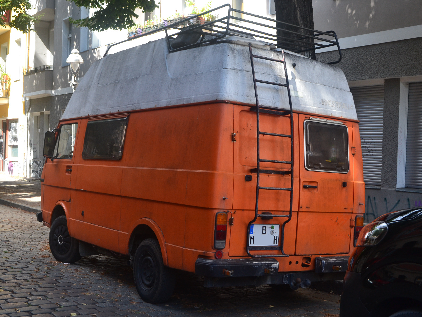 volkswagen_lt28d_camper_d_bmh_f01_cr3.jpg