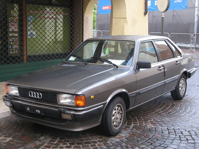 www.targhenere.net/gallery/images/audi80-cd5s-2.jpg