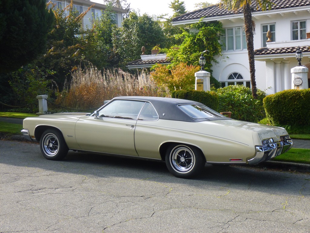 www.targhenere.net/gallery/images/news/buick-centurion-72b.jpg
