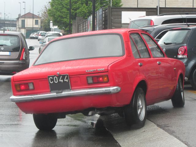 www.targhenere.net/gallery/images/news/ople-kadett-c-10redlc.jpg