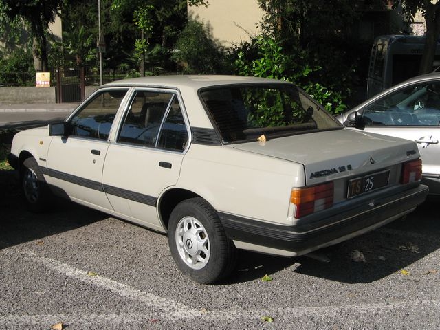 www.targhenere.net/gallery/images/opel-ascona-16s-2.jpg