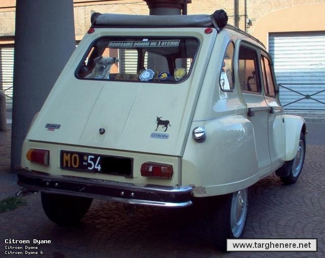 dyane6fil81_2.jpg