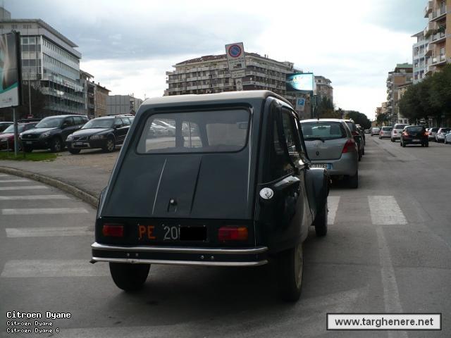 dyane82dedo.jpg
