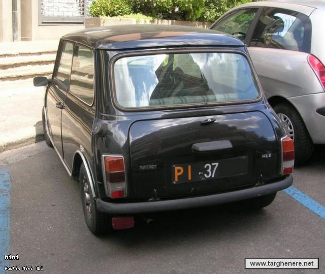 minihle1983bio.jpg