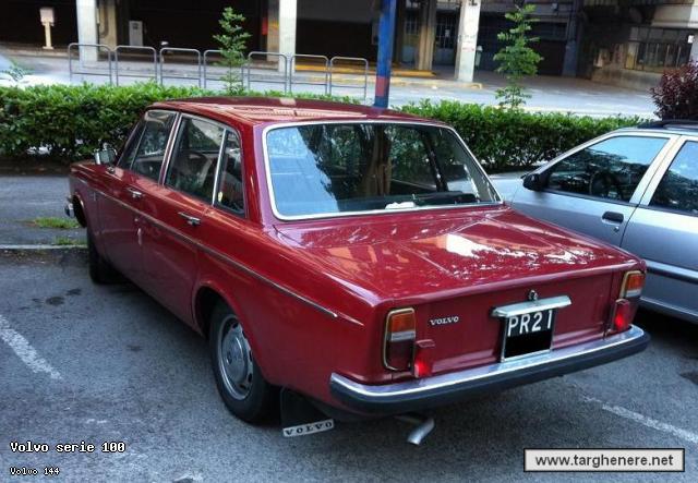 volvo144victor73.jpg