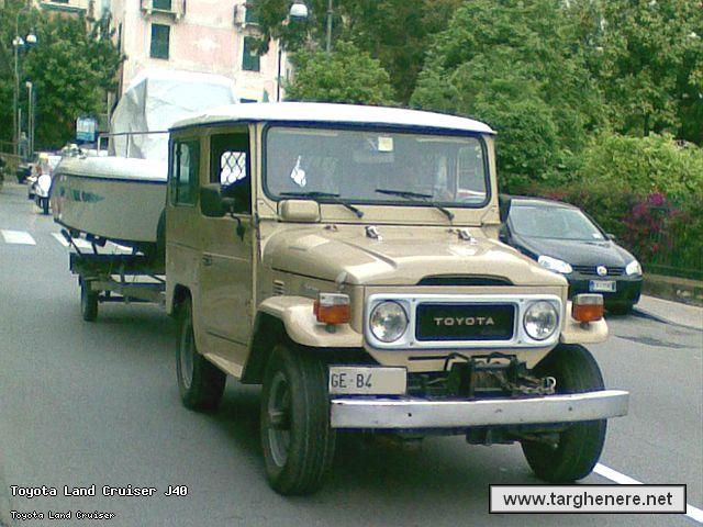 landcruiser.jpg