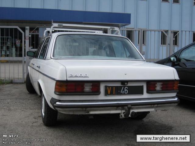 mb240dmarlon80.jpg