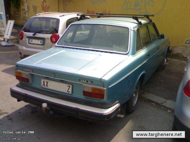 volvo244gl76tar98bue.jpg