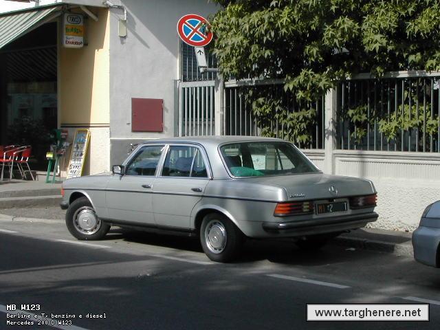 mercedesw123massimo20121116.jpg