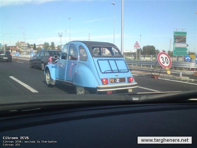 citroen2cvs420121117.jpg