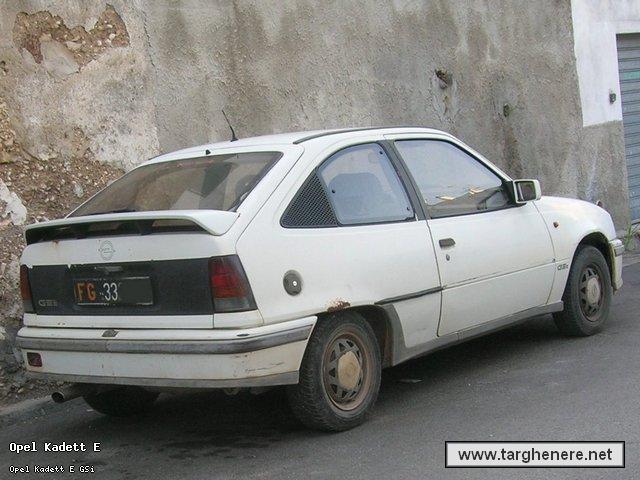 opel_kadettgsibiohazard20121117.jpg