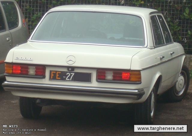 mercedesw123siralec20121125.jpg