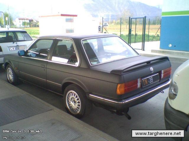bmwe30fiestalex20130102.jpg