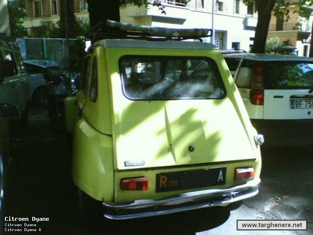 dyane82bue.jpg