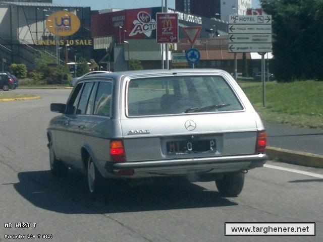 mercedesw123tiom20130515.jpg