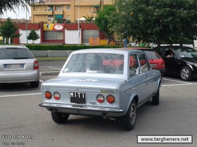 fiat128rallysuper8020130617.jpg