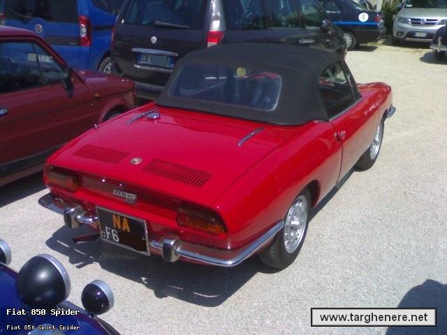 fiat850spiderbue20130805.jpg