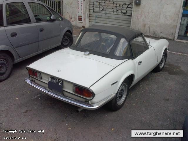 triumphspitfirebue20130821.jpg