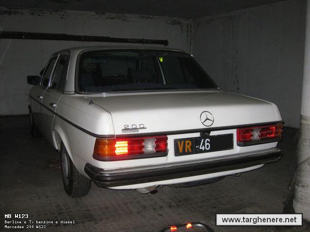 mercedesw123marlon20130826.jpg