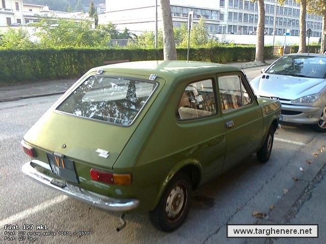 fiat127fiestalex20130923.jpg