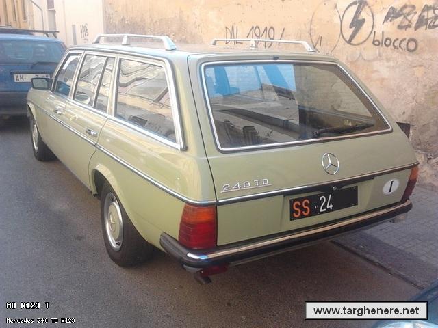 mercedesw123sw20131028.jpg