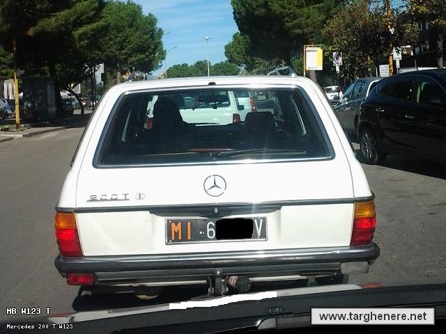 mercedesw123sw1600gt20131030.jpg