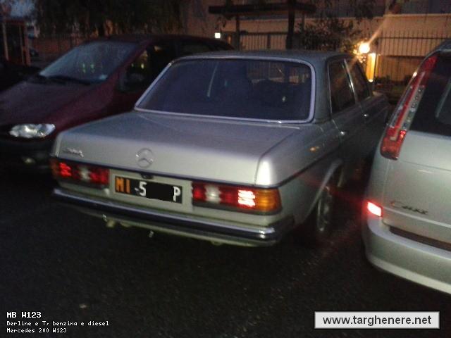mercedesw123super8020131201.jpg