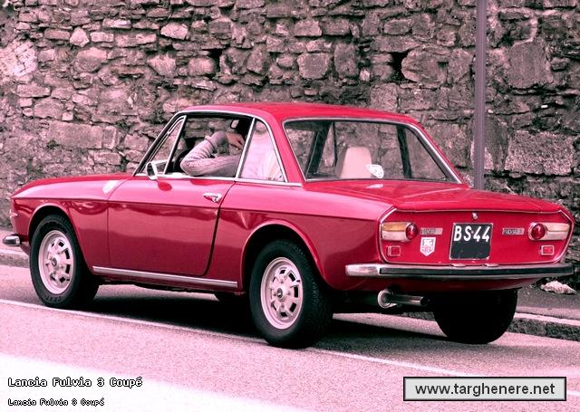 lanciafulviacoupe2002tii20131230.jpg