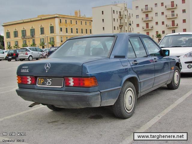 mercedes190super20720140215.jpg