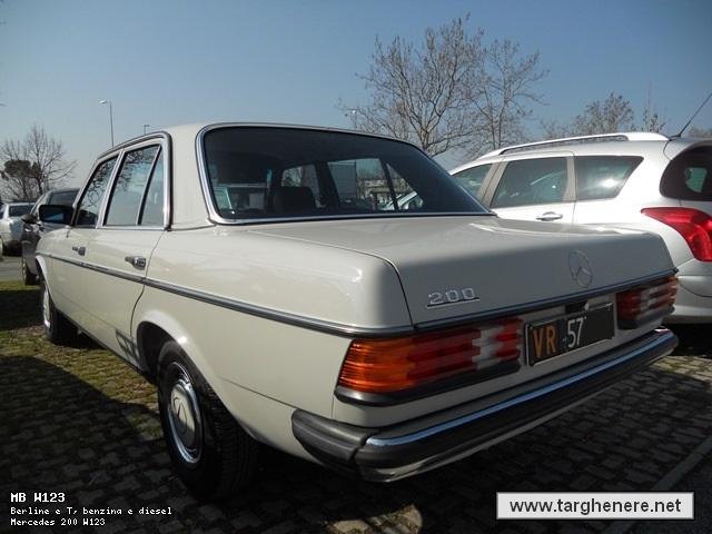 mercedesw123markino20140313.jpg
