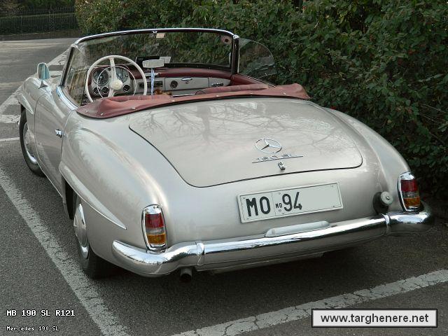 mercedes190slfil20140324.jpg