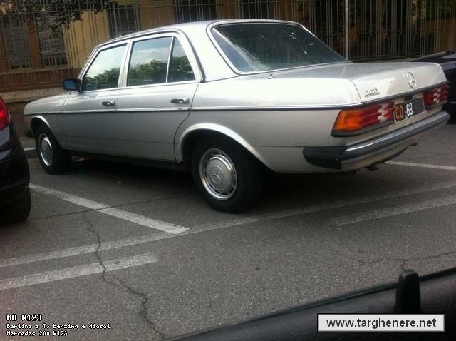 mercedesw123ata20140404.jpg