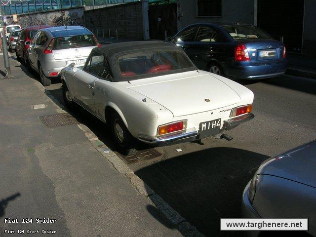 fiat124spiderbiohazard20140409.jpg