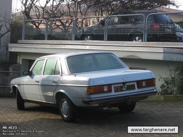 mercedesw123ata20140412.jpg