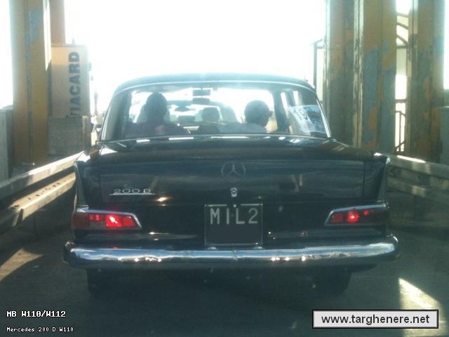 mercedesw110franvesco7820140618.jpg