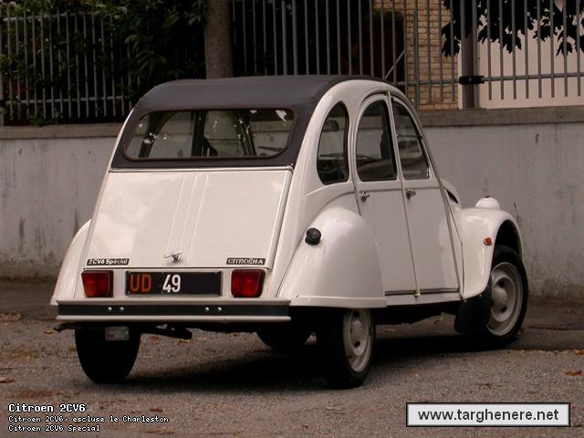 citroen2cvgabford20140705.jpg
