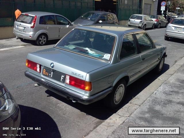 bmwe30bue20140714.jpg