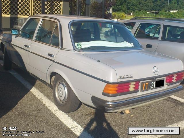 mercedesw123faby20140716.jpg