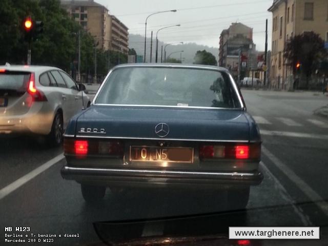 mercedesw123biohazard20140724.jpg