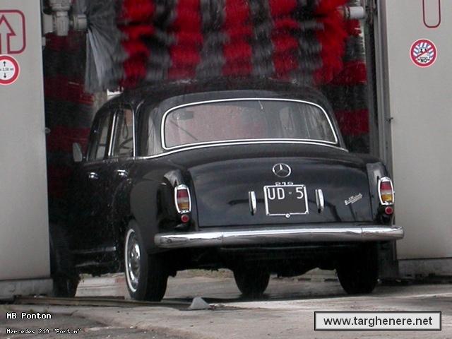 mercedespontongabford20141028.jpg