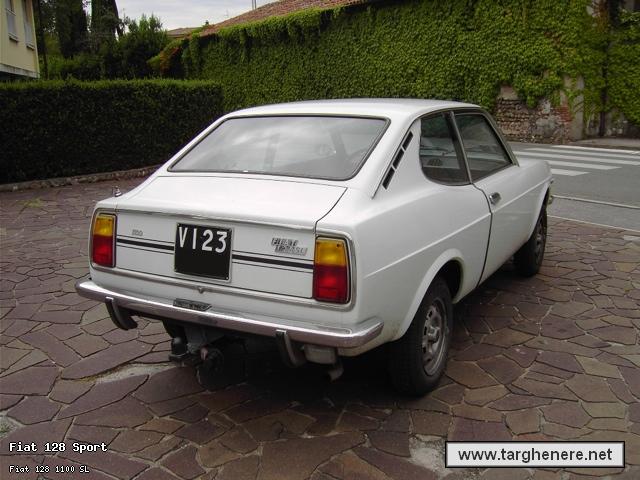 fiat128coupeprincemax20141107.jpg
