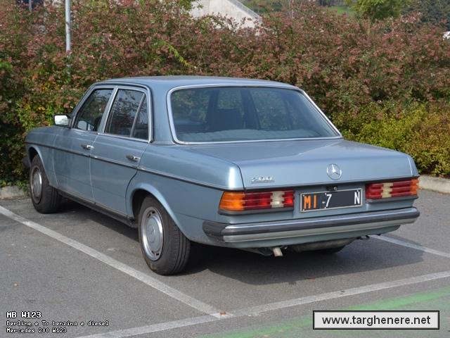 mercedesw123tanteuno20141126.jpg