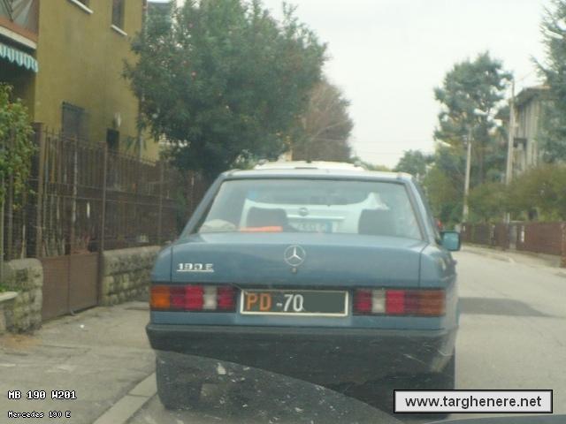 mercedes190sampei20141207.jpg