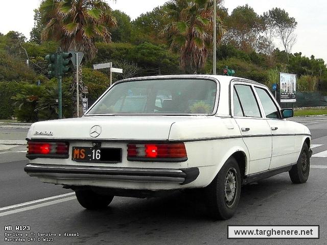 mercedesw123alessio20150130.jpg