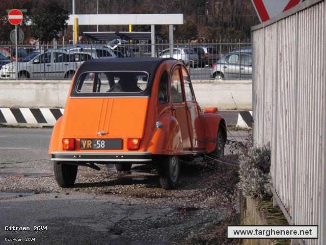 citroen2cvmarlon20150603.jpg